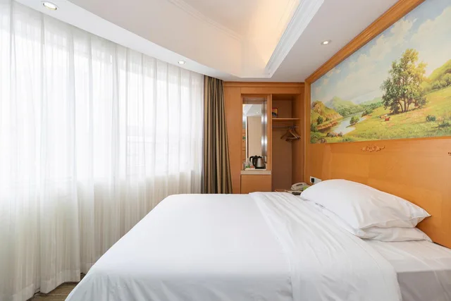 غرفة تنفيذية بسرير مزدوج أو سريرين منفصلين، Vienna Hotel (Shenzhen Luohu Port Railway Station) 1/1