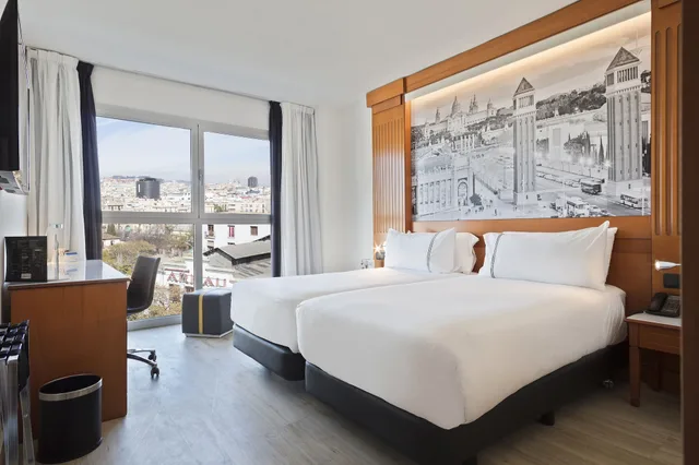 استوديو بسريرين منفصلين بإطلالة على المدينة، Innside by Melia Barcelona Apolo 5/9