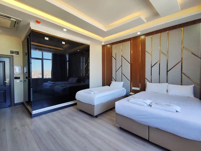 غرفة عائلية، The Golden Pera's Hotel 5/10