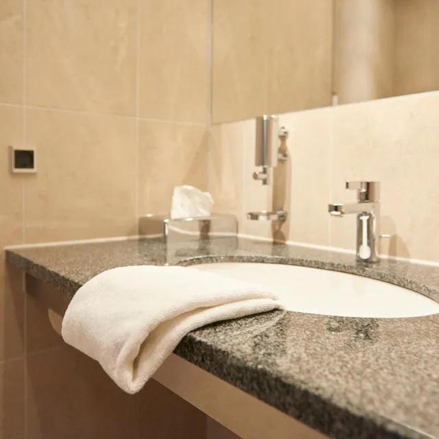 غرفة سوبيريور رباعية، Hotel Britannia 7/7