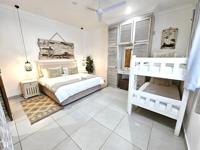 1 Bedroom, Deluxe, Family, Apartment, Twin Beds, Bunk Bed, Pool View, Patio, Lalapanzi Guest House 8/10