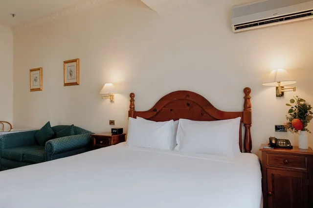 غرفة بسرير كوين بإطلالة على الجبل، Mountain Heritage Hotel And Spa Retreat 1/10