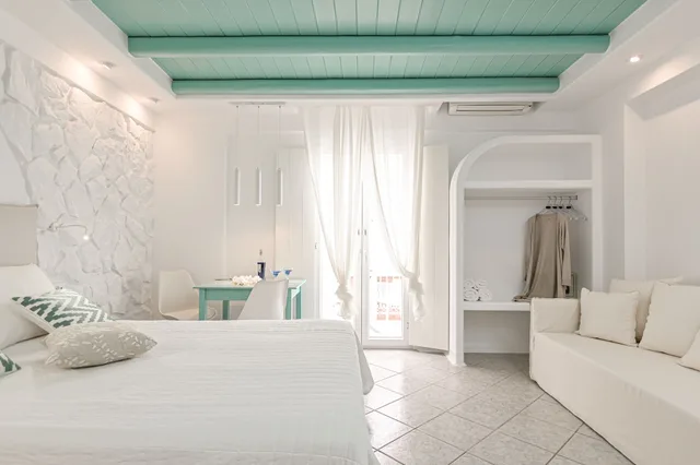 جناح جونيور، Naxos Evilion 9/10