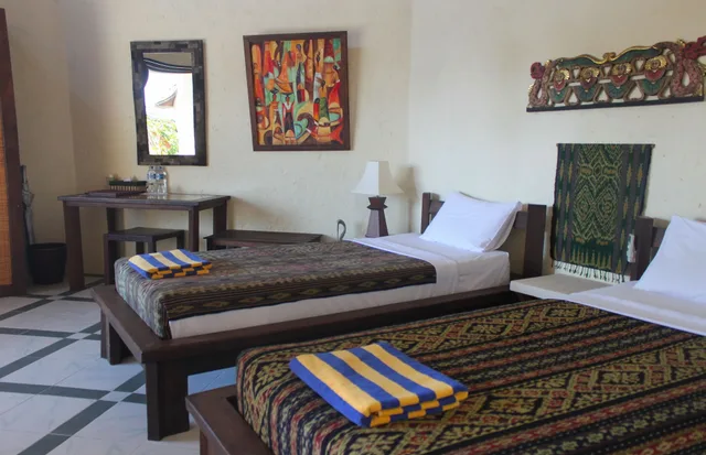 غرفة سوبيريور بسريرين منفصلين بإطلالة على البحر بغرفتي نوم، Hotel Uyah Amed Spa Resort 1/4