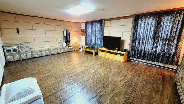 جناح، Kyungha Spa Hotel 1/1