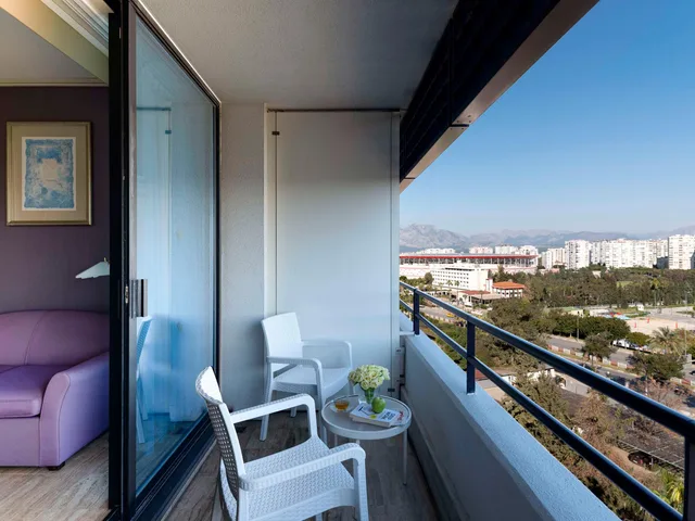 Deluxe, King Bed, City View, Rixos Downtown Antalya 5/5