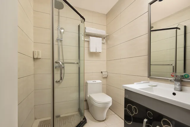 غرفة بزنس بسرير مزدوج، Kaiserdom Hotel Guangzhou Airport Branch 7/10