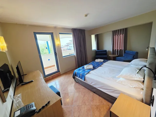 غرفة بانورامية بسريرين منفصلين بإطلالة على البحر بشرفة بغرفة نوم واحدة مع أريكة، Bora Bora 1/9