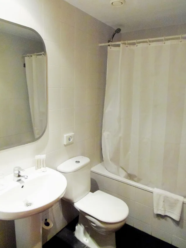 Basic, Economy, Twin Beds, Hotel Ramblas Internacional 7/8