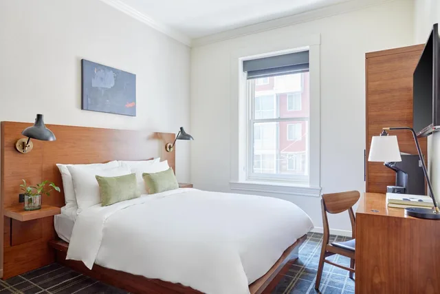غرفة بسرير كينج، Found Hotel San Francisco 1/4