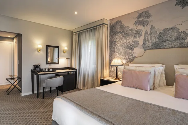 غرفة ديلوكس بسرير كينج بإطلالة على البحر، Hotel Senhora Da Guia 7/10