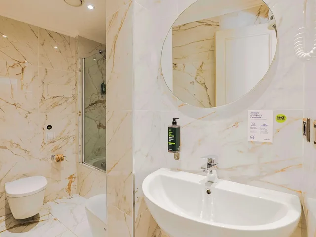 جناح استوديو سوبيريور بسرير كوين وسرير فردي، B&B Hotel Laurus al Duomo 7/8