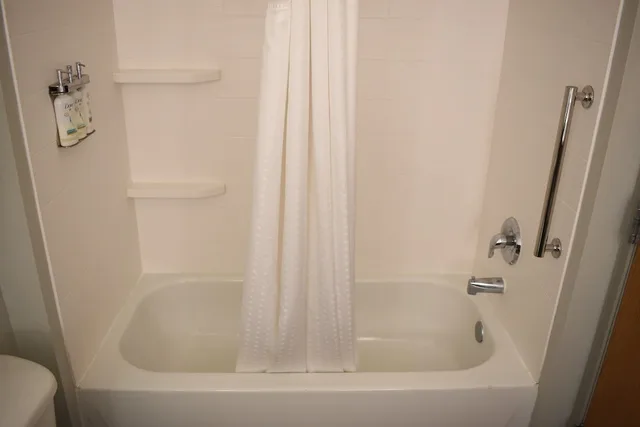 جناح بسرير كينج، Holiday Inn Express and Suites Lincoln South 7/10