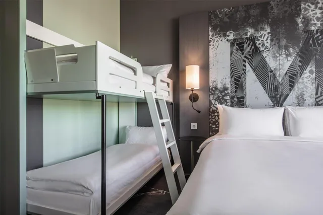 غرفة عائلية بسرير بطابقين وسرير كوين، RADISSON BLU METROPOL HOTEL, HELSINGBORG 3/6
