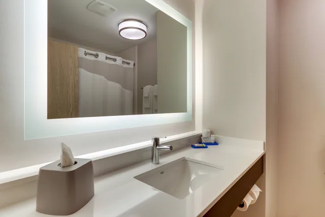 غرفة بسرير كينج، Holiday Inn Express & Suites Corbin, an IHG Hotel 5/6