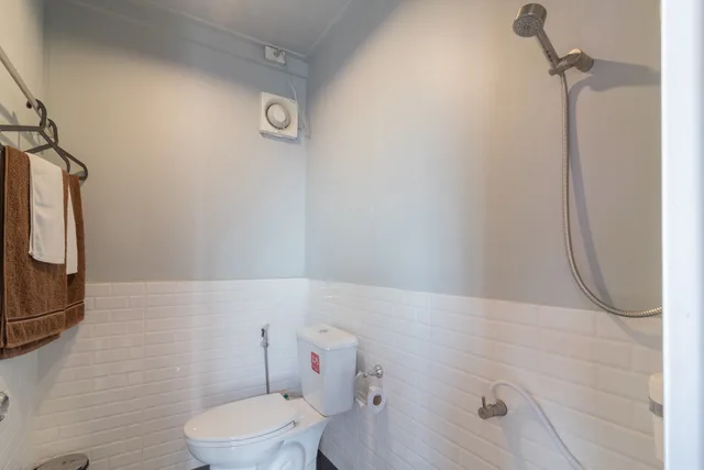 غرفة قياسية بسرير مزدوج بحمام خاص، Beige Poshtels Hostel 7/8