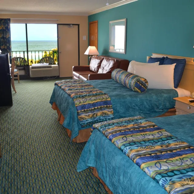 Deluxe, Queen Bed, Ocean Front، Sun Viking Lodge 1/6