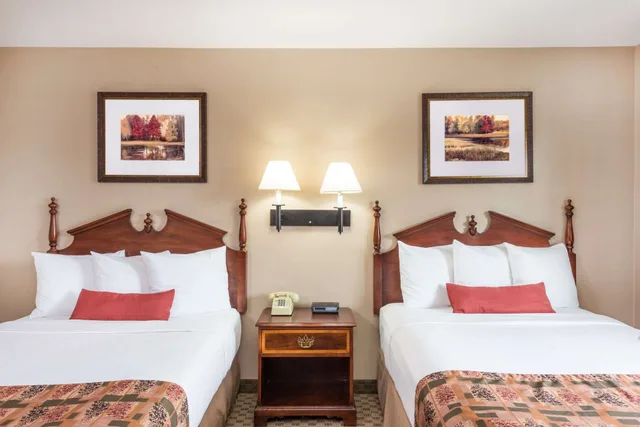 غرفة بسريرين مزدوجين، Days Inn by Wyndham Show Low 1/6