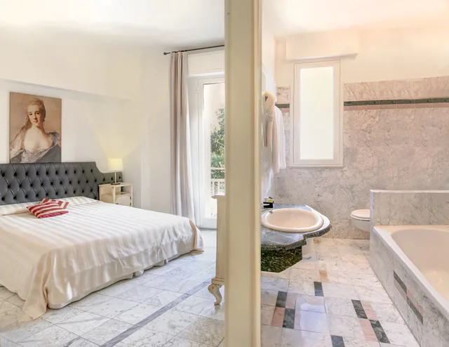 غرفة قياسية ثلاثية، Hotel Shelley e Delle Palme, BW Signature Collection 4/4