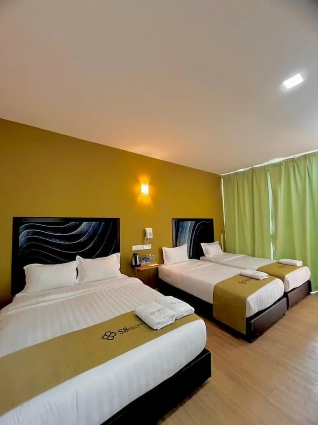 غرفة عائلية بسريرين كوين بشرفة، S8 Boutique Hotel 2/3