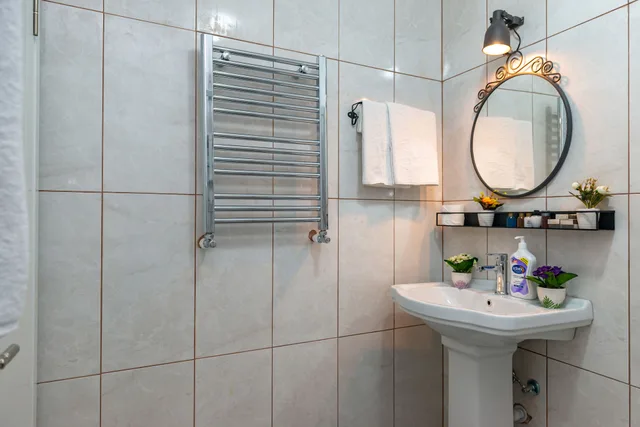 2 Bedrooms, Apartment, 1 Double and 4 Single Beds, Dualis Hotel 9/9
