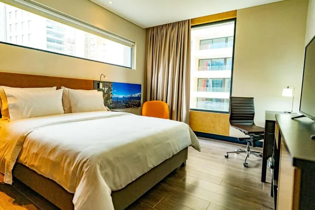 غرفة قياسية بسرير كوين، Hampton by Hilton Santiago Las Condes 1/4