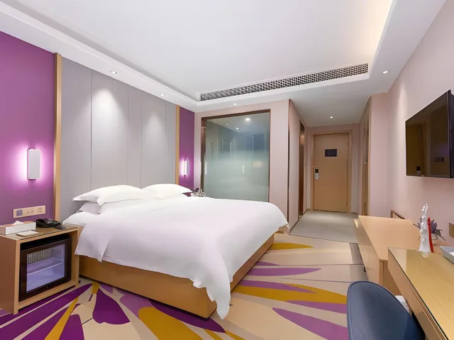 Smart, Deluxe, Double Bed, Accessible، Lavande Hotels Guangzhou North Railway Station 1/2