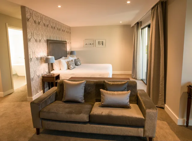 جناح ملكي بسرير كينج، Porters Boutique Hotel 2/5