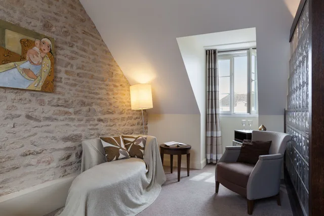 Superior, King Bed, Hotel The Originals de la Paix Beaune 8/10