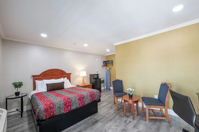 غرفة ديلوكس بسرير كوين، Ritz Inn San Francisco SFO Airport 3/6