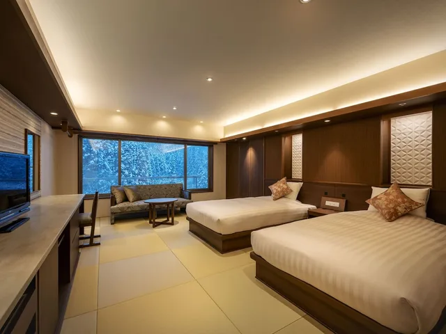 غرفة يابانية بسريرين منفصلين وفرشتي فوتون، Zao Shiki No Hotel 1/2