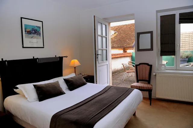 غرفة كومفورت بسرير مزدوج، Hotel The Originals de la Paix Beaune 1/10