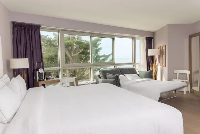 غرفة بريستيج عائلية بسرير كينج بإطلالة على البحر مع أريكة، Relais Thalasso Baie De La Baule Chateau Des Tourelles 1/2
