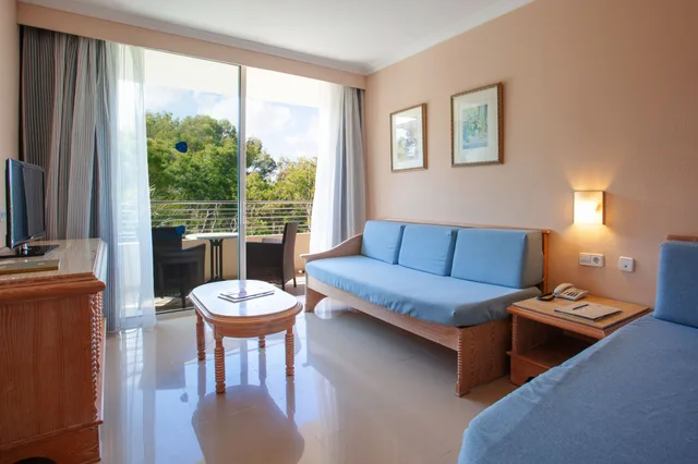 شقة بسريرين منفصلين بشرفة بغرفة نوم واحدة مع أريكة، Grupotel Natura Playa 4/6