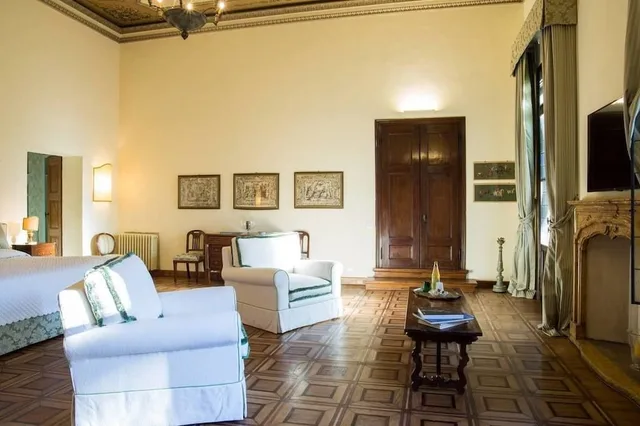 جناح بسرير كينج بشرفة، Palazzo Mantua Benavides 2/2