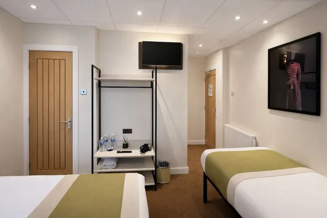 غرفة عائلية ثلاثية بسرير مزدوج وسرير فردي، The Kings Cross Hotel 6/8