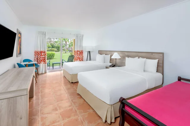 غرفة ديلوكس رباعية بسريرين، Grand Decameron Panama, A Trademark All Inclusive Resort 3/4