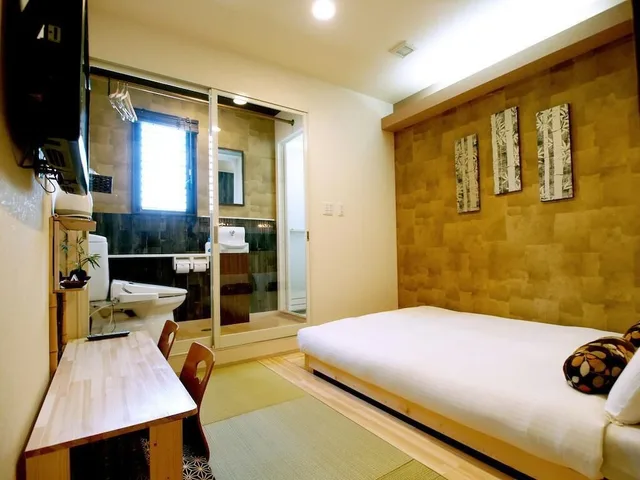 غرفة يابانية تقليدية بفراش فوتون وسرير فردي بحمام خاص، Guesthouse Narakomachi 1/8