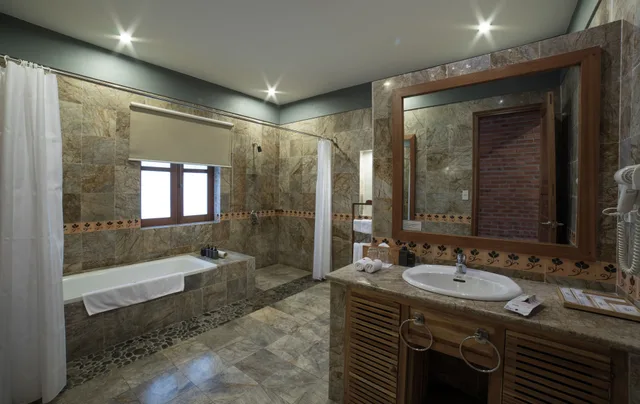 غرفة ديلوكس بسريرين منفصلين، Pilgrimage Village Boutique Resort & Spa 2/3