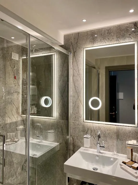 Omnia, Classic, Double Bed، Hotel St Martin 2/5