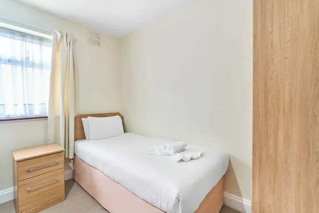 غرفة مفردة، Woodlands Lodge Ilford 2/10