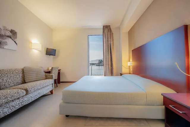غرفة ثلاثية بثلاثة أسرّة بإطلالة على البحر، Hotel Italia e Lido Rapallo 1/10
