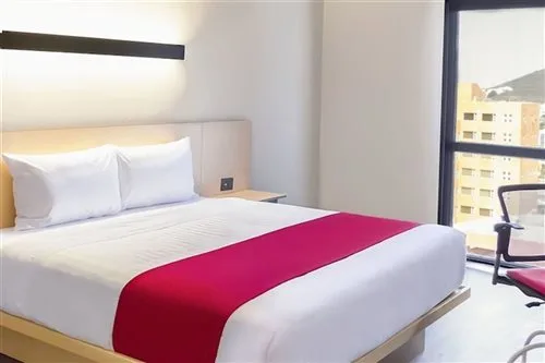 Room, Single, City Express Plus by Marriott Monterrey Galerias 1/2