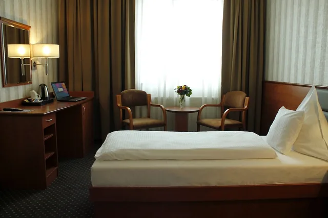 Classic, Single, Single Bed, Vega Hotel 2/3