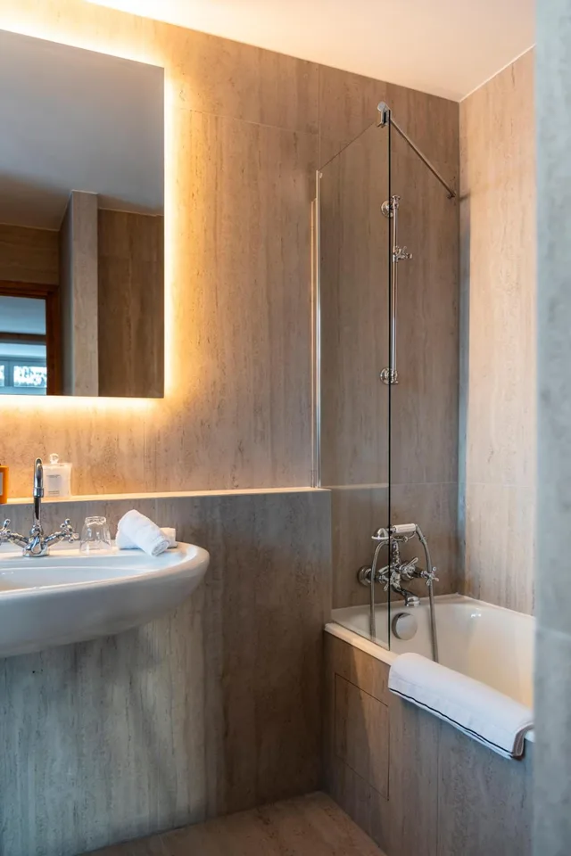 Slope, Prestige, Double or Twin Bed, with View, ALPES HOTEL PRALONG 6/10