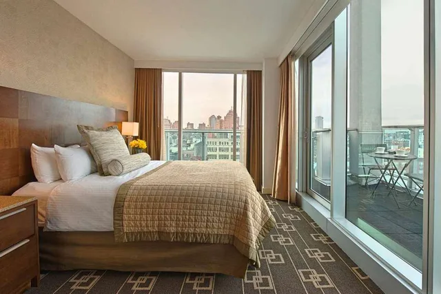 غرفة ديلوكس بسرير مزدوج، Wyndham Garden Chinatown Hotel 1/2