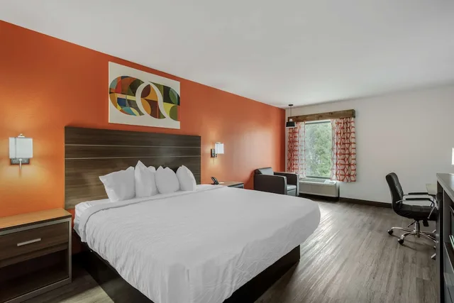 غرفة قياسية بسرير كينج، Best Western Statesville Inn 6/9