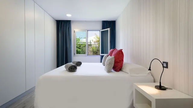 فيلا بسرير كوين، Seven Hotel And Wellness Gay Men Only 3/9