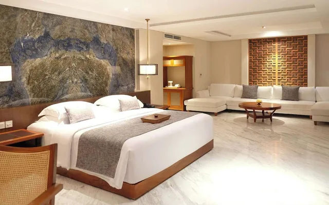 جناح غراند بسرير كينج بإطلالة على البحر بجاكوزي، The Bandha Hotel & Suites 7/10