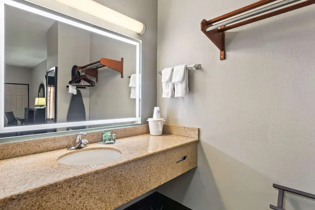 غرفة بسرير كينج، Best Western Inn Monroeville AL 3/4
